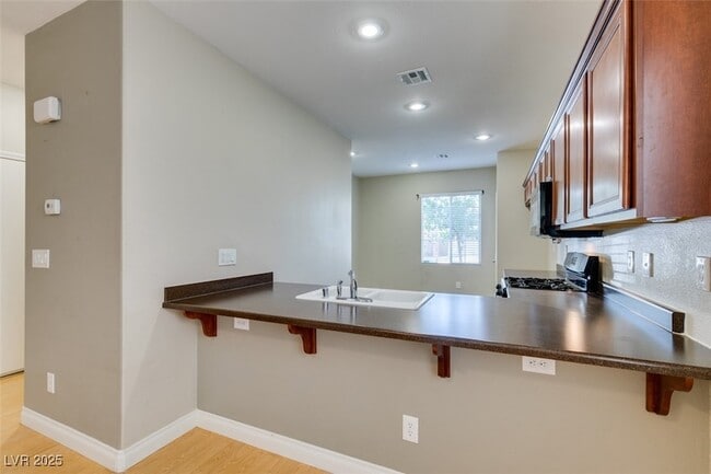 Building Photo - 169 Almond Ridge Pl