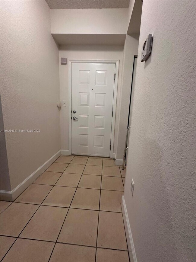 Building Photo - 6001 SW 70th St