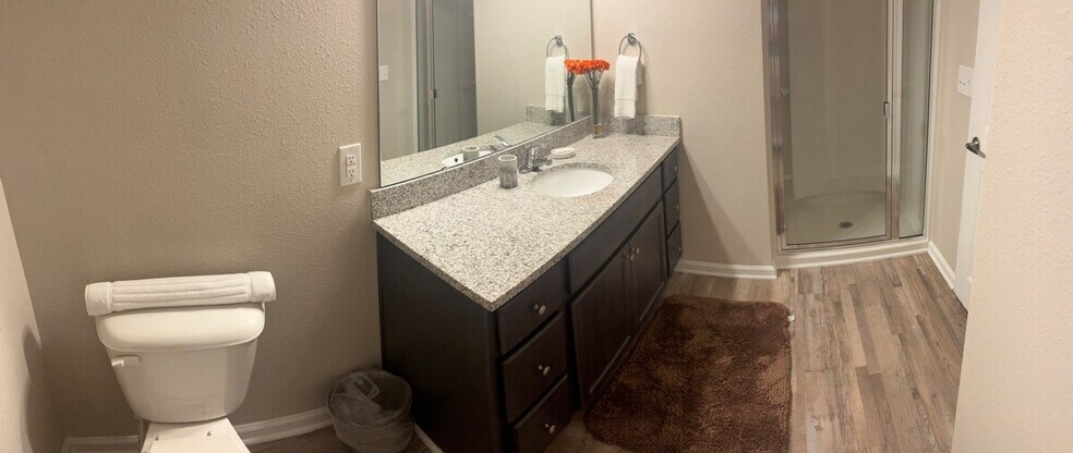 Building Photo - 1445 Broadcloth St