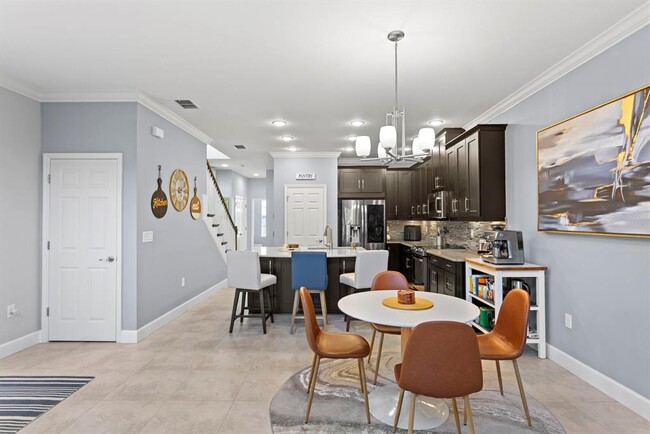 Building Photo - 8711 Terracina Lake Dr