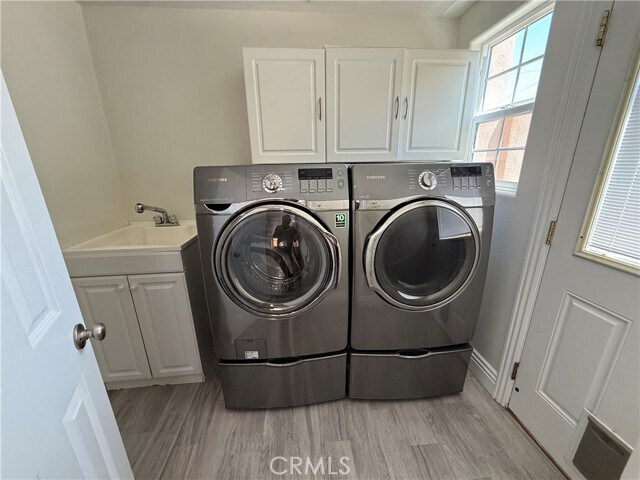 Building Photo - 5004 Onyx St