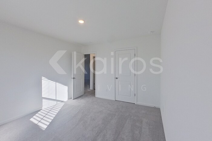 Building Photo - 210 Birch Ave