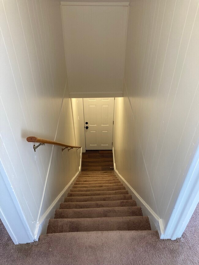 Building Photo - 502 Bell Rd