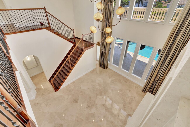 Building Photo - 953 Banyan Dr