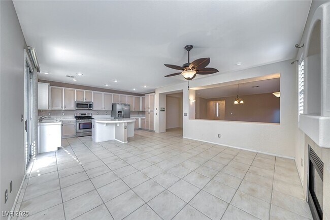 Building Photo - 857 Sumner Ranch Rd
