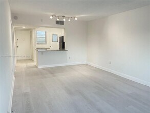 Building Photo - 2810 NE 201st Ter