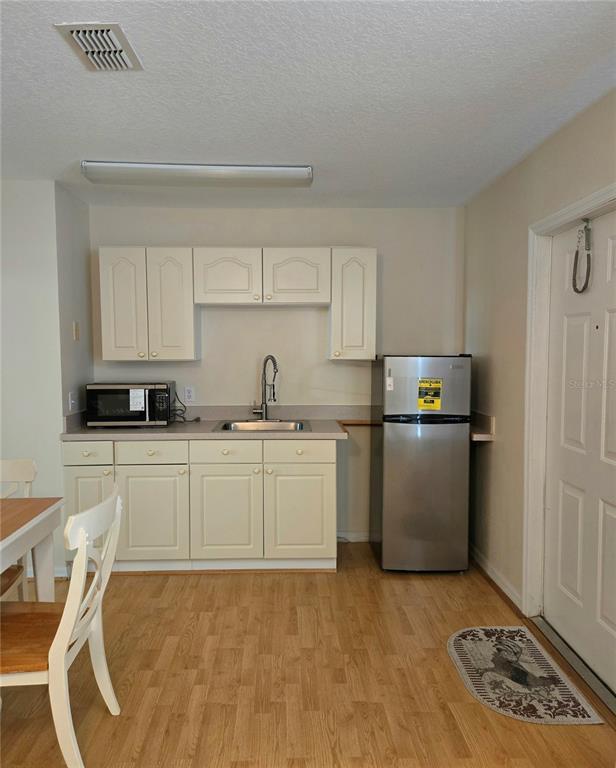 Building Photo - 223 Washington Palm Loop