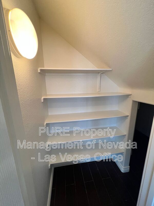 Building Photo - 5308 Las Cruces Heights St