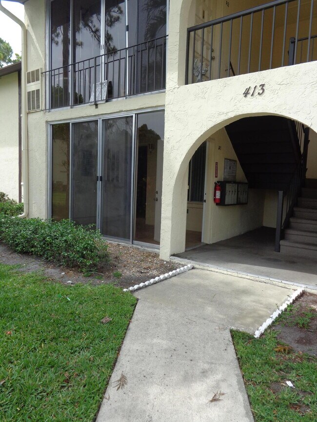 Primary Photo - 5860 Whispering Pine Way