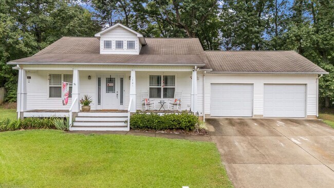 Building Photo - 1701 Willa Pl Dr