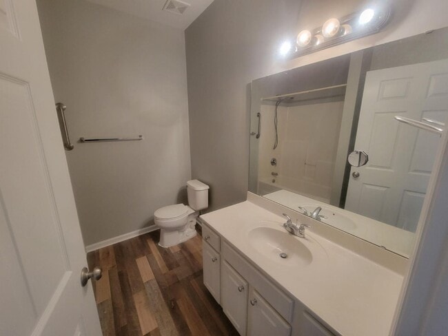 Building Photo - 1013 Claret Ln