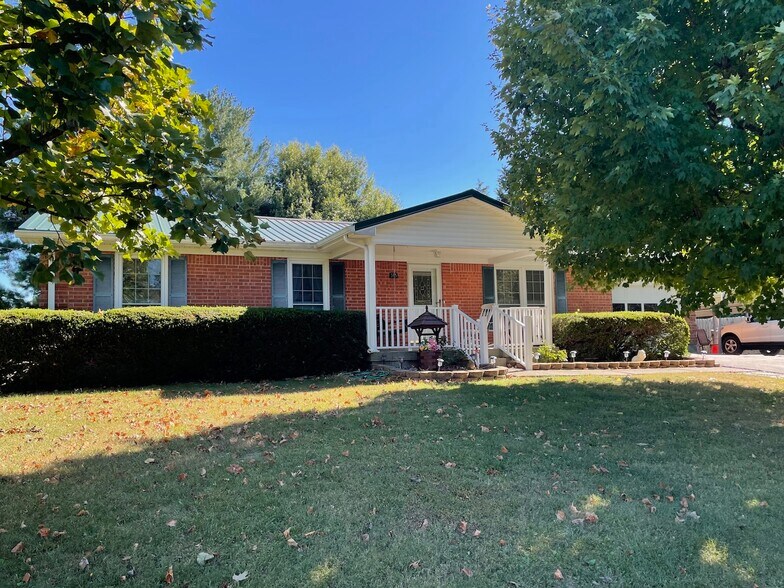 Building Photo - 145 Ridgeway Dr W