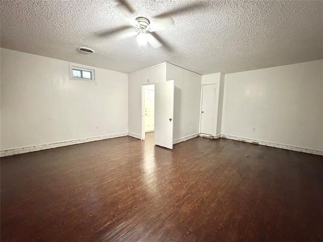 Building Photo - 2022 Mars Dr