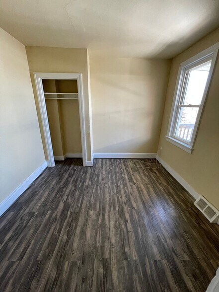 Building Photo - 289 Union St