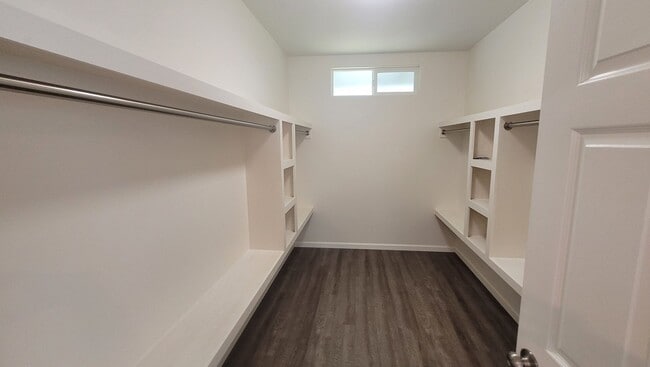 Building Photo - This 3-bedroom, 2-bath home in Orchidland Subdivision