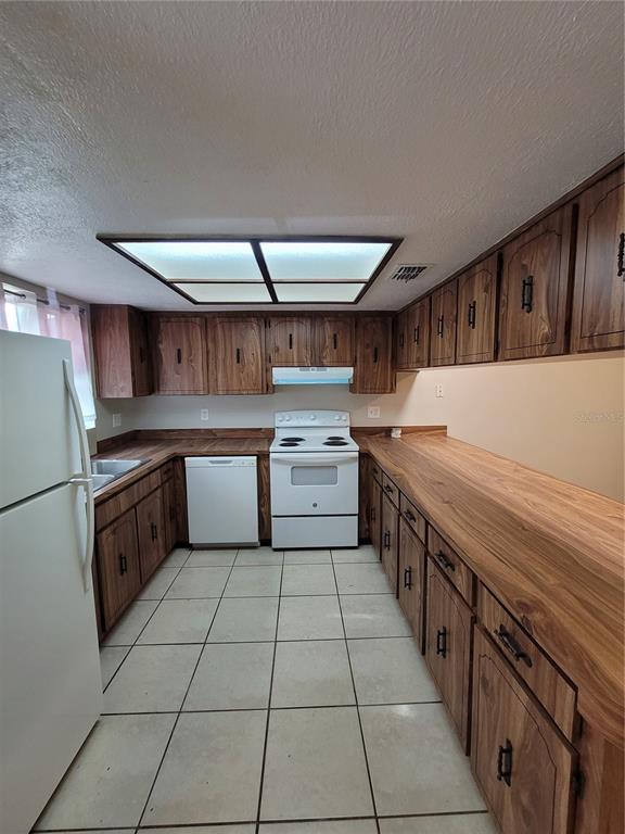Building Photo - 8089 Omaha Cir