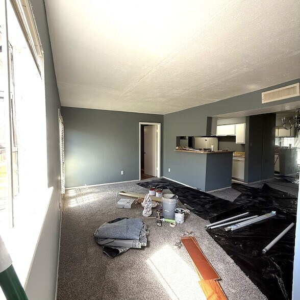 Building Photo - 10603 S Wilcrest Dr