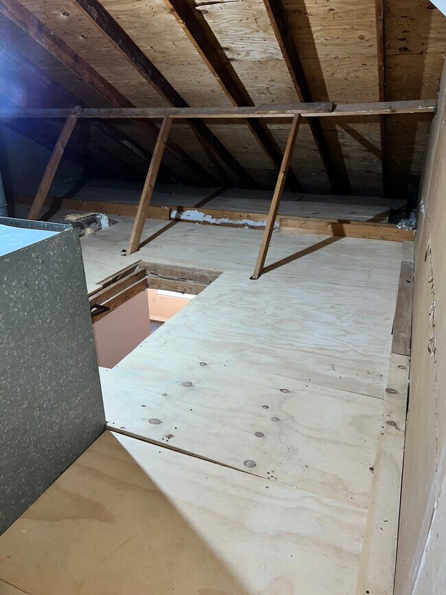 Building Photo - 6212 Stumberg Ln