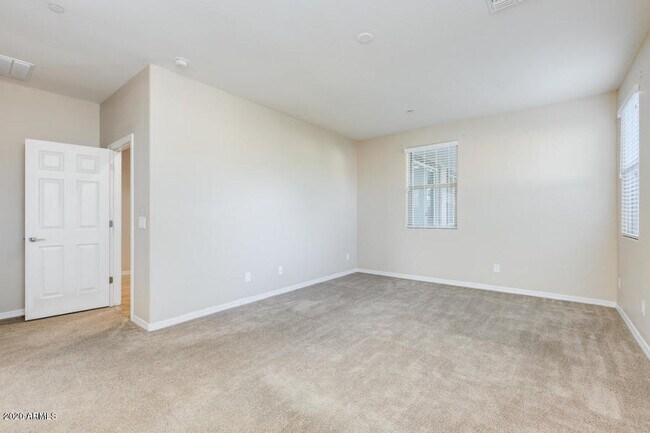 Building Photo - 4770 E Tierra Buena Ln