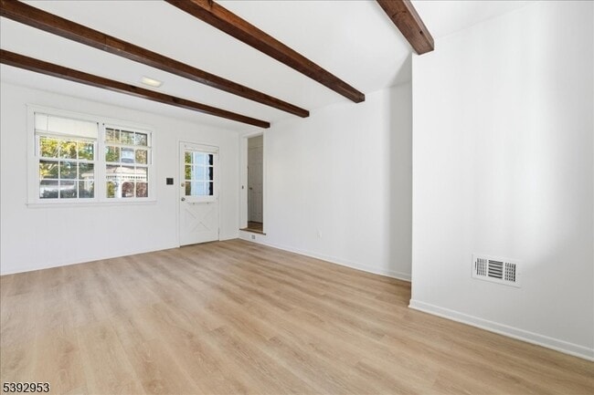 Building Photo - 35 Brooktree Rd