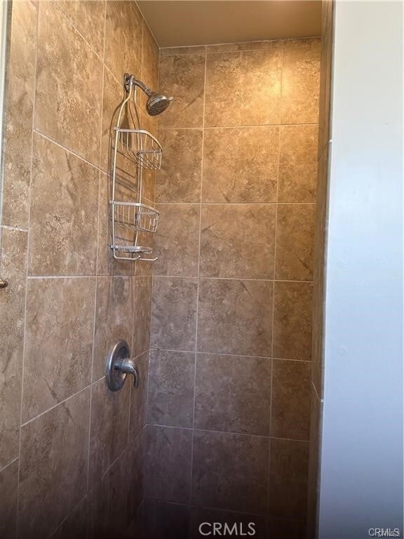 Building Photo - 264 Grandview Dr