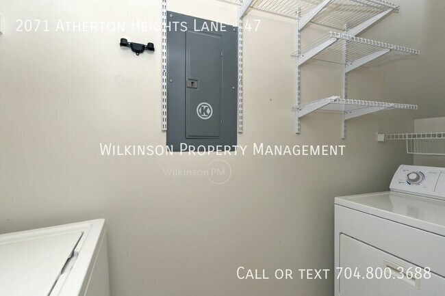 Building Photo - 2071 Atherton Heights Ln