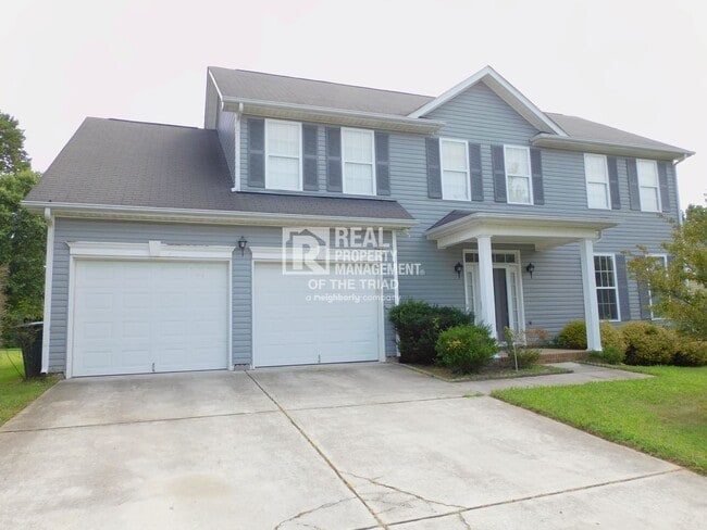 Primary Photo - *NW High School* Lovely 4BR/2.5BA Home off...