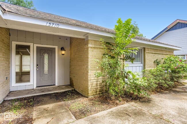 Primary Photo - 15710 Sandy Hill Dr