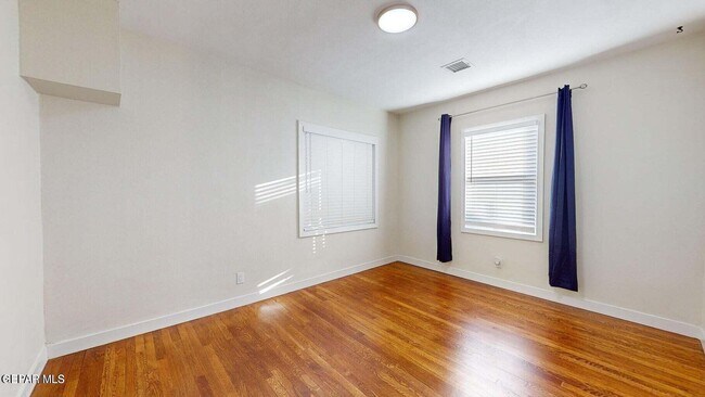 Building Photo - 3420 Harrison Ave