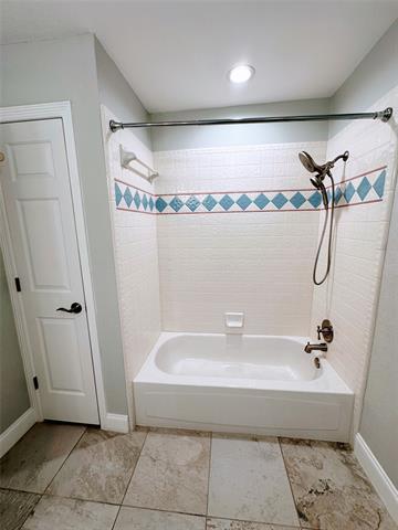Building Photo - 4517 Belvedere Dr