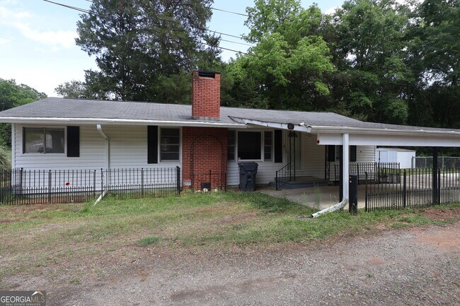 Building Photo - 140 Bell Ave SE