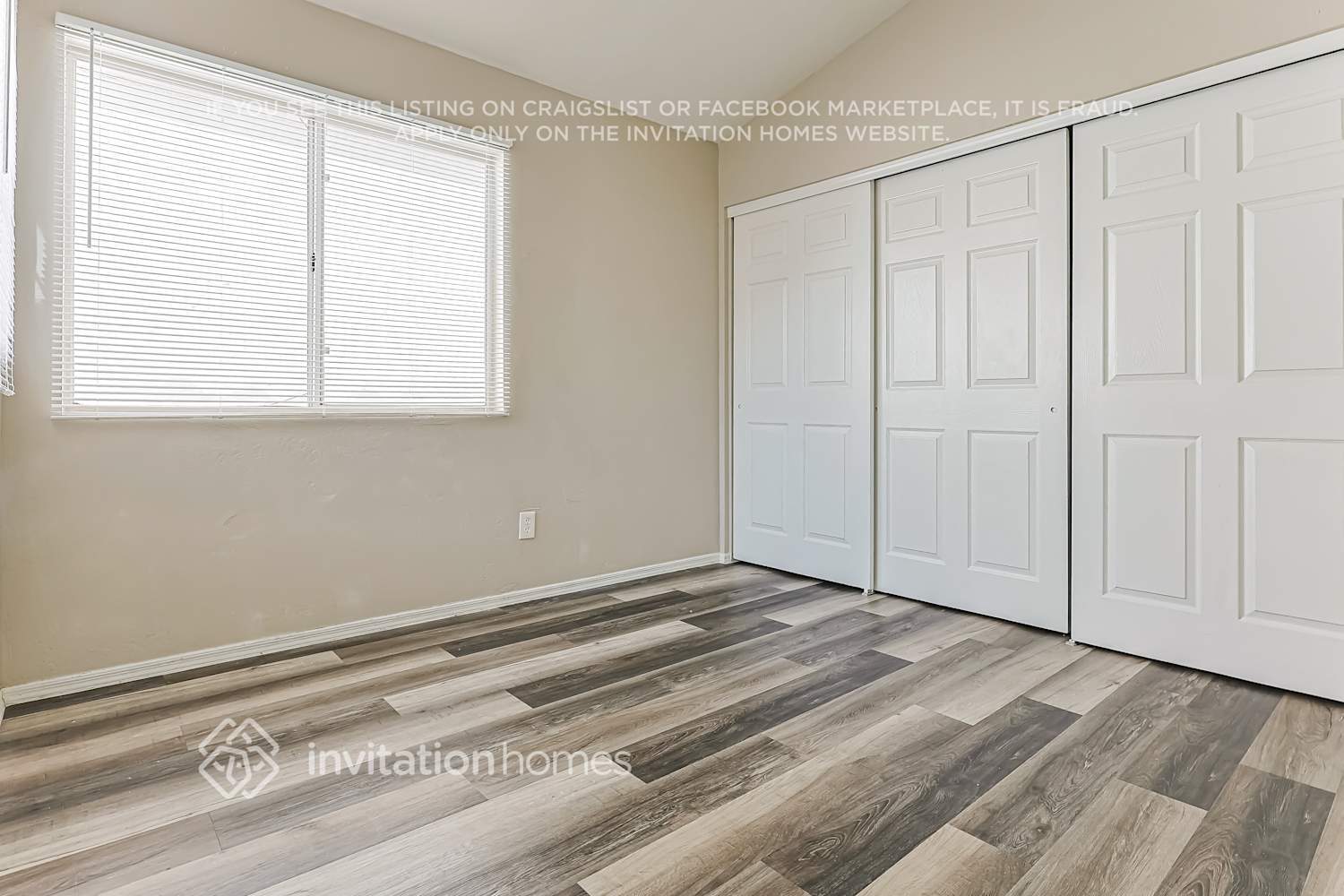 Building Photo - 2344 E Gelding Dr