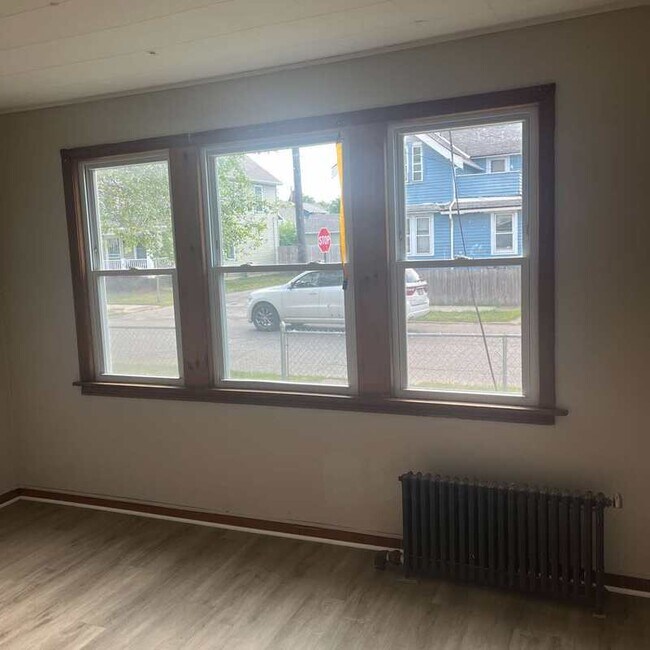 Building Photo - 3233 W 50th St