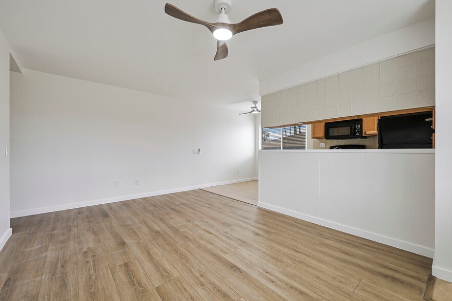 Building Photo - 72577 Edgehill Dr