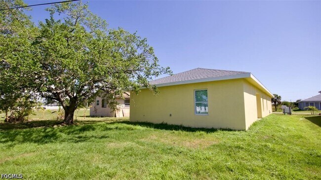 Building Photo - 3433 Jeffcott St