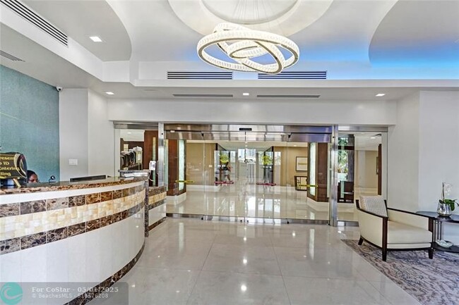 Building Photo - 3500 Galt Ocean Dr