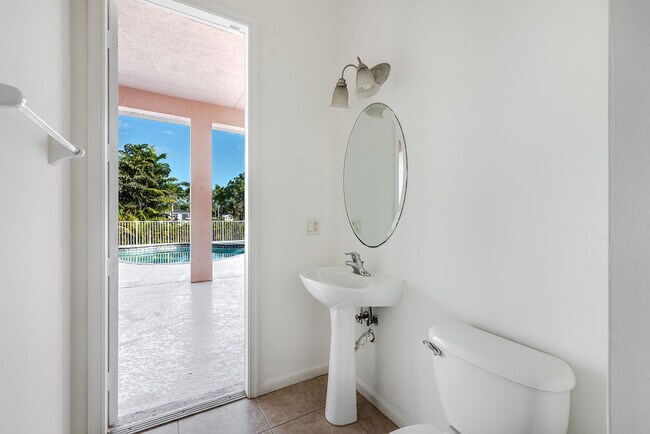 Building Photo - 13577 52nd Ct N