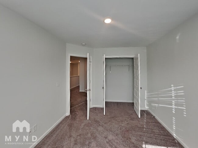 Building Photo - 26 Brown Thrasher Ct