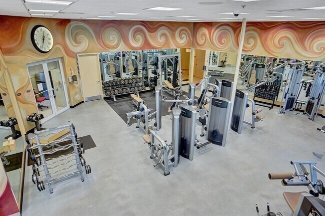 Building Photo - 2609 NE 14th Ave