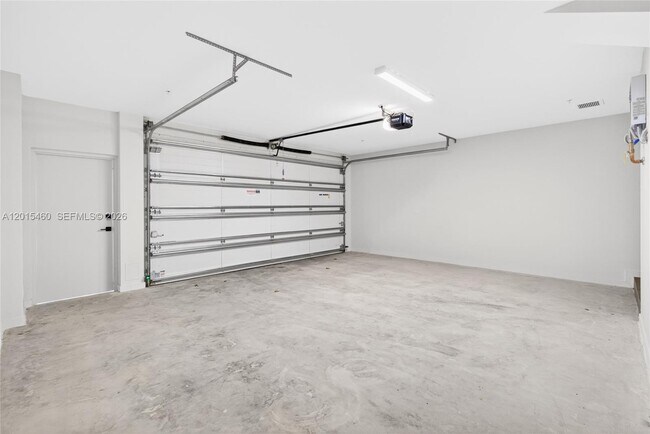 Building Photo - 515 NE 61st St