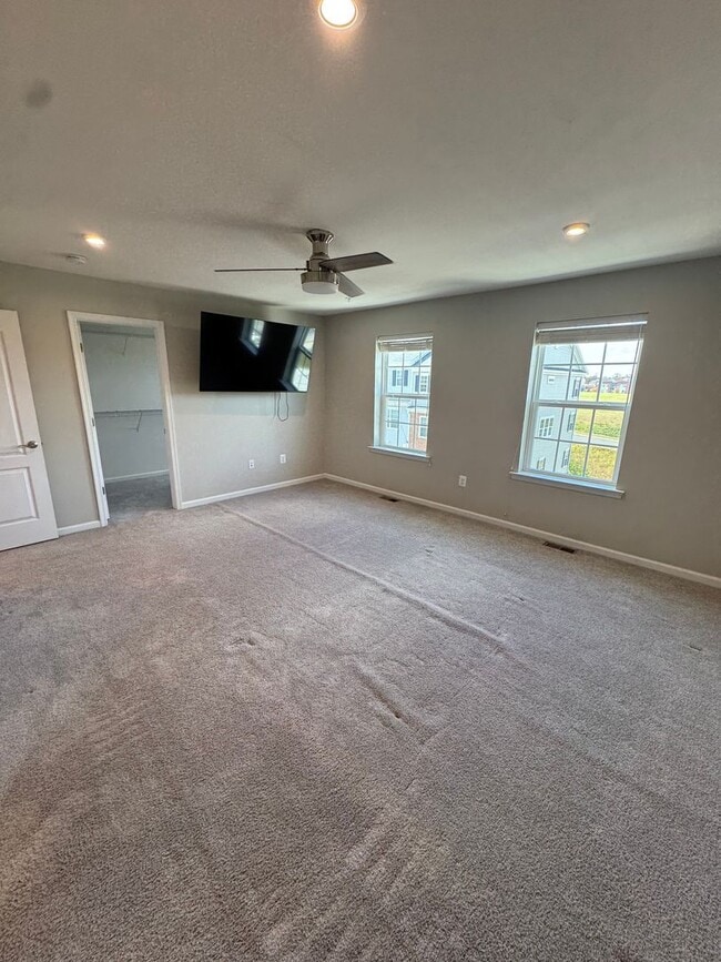 Building Photo - Spacious, Modern Condo in Owings Mills — M...