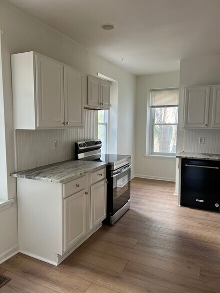 Building Photo - 1907 W Point Pike