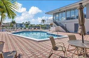 Building Photo - 3113 S Ocean Dr