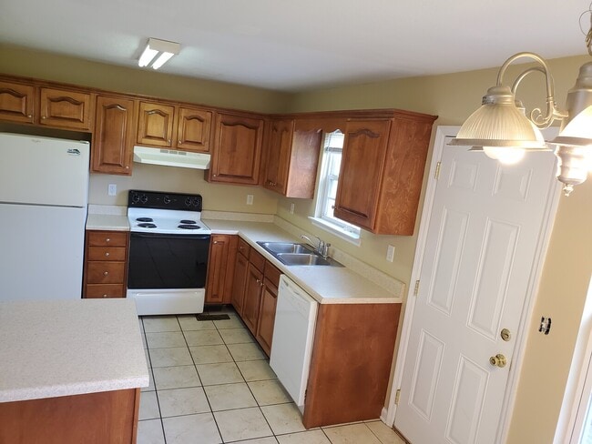 Building Photo - Osburn Rd