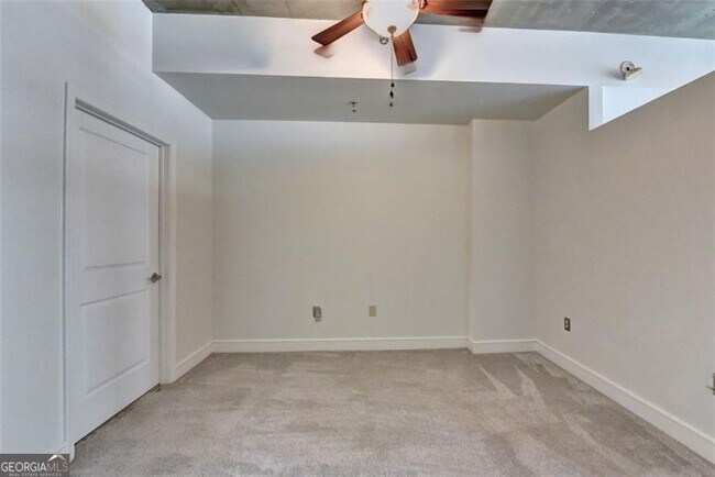 Building Photo - 44 Peachtree Pl NE