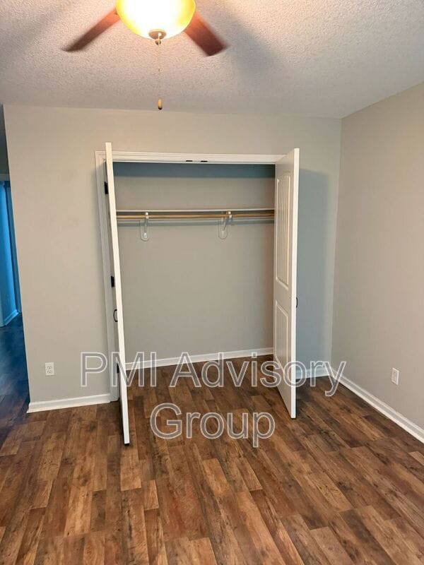 Building Photo - 3328 SE Taurus Ave