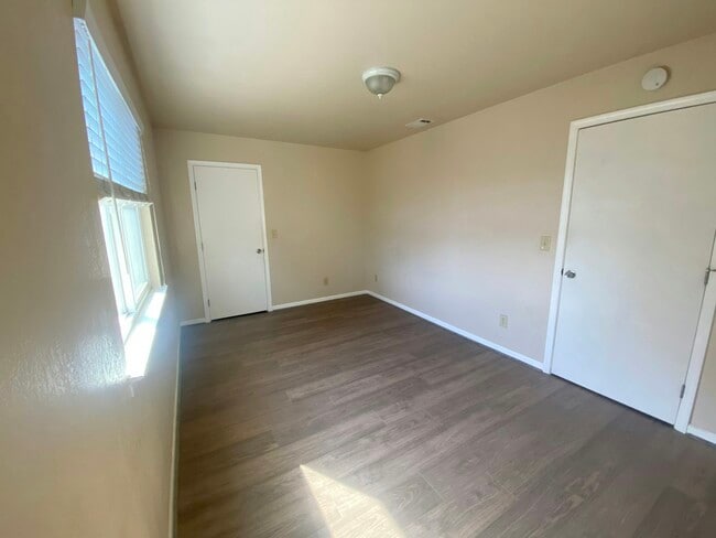 Building Photo - 17280 Markross Ct