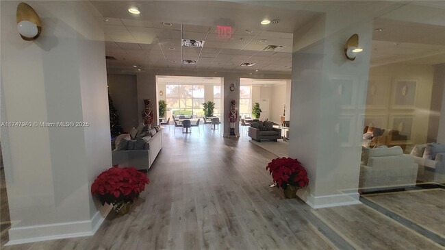 Building Photo - 5600 Collins Ave