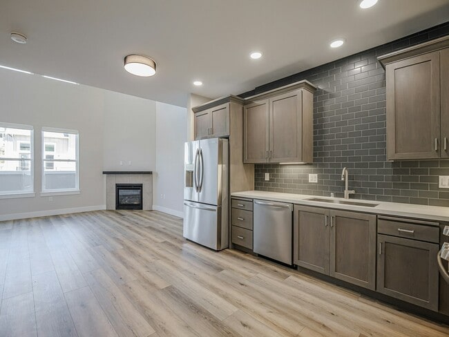 Building Photo - 136 Aptos Vlg Wy