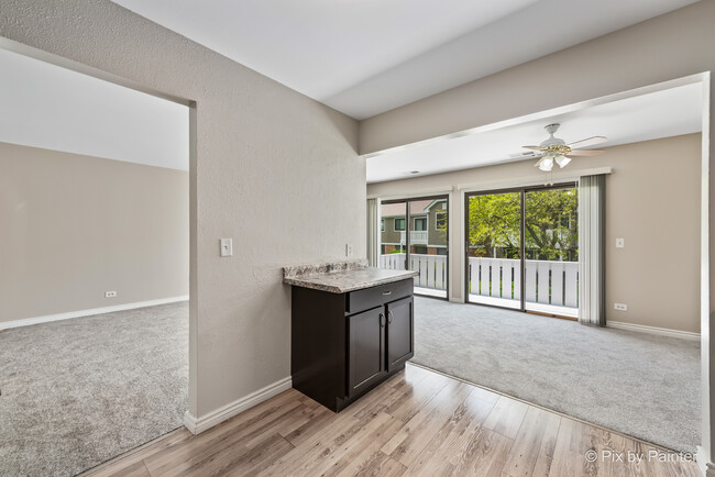 Building Photo - 404 Sandalwood Ln